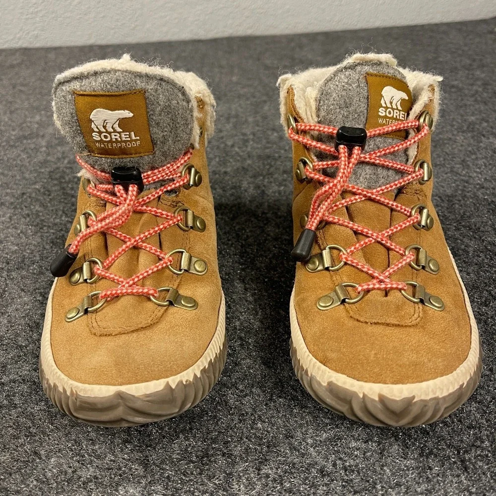 Sorel Waterproof Kids Tan Pink Suede Fur Lined Winter Boots Size 3